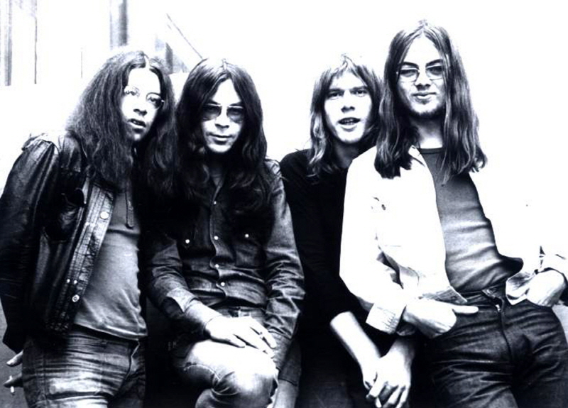 1971-group-.jpg